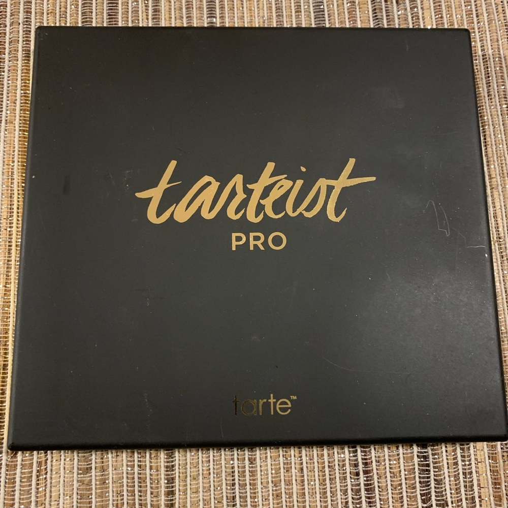 tarteist™ PRO Amazonian clay palette